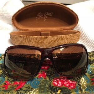 Maui Jim Palms Polarized Sunglasses MJ-111-01.